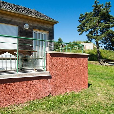 Les Chalets De La Vallee Du Bes Noalhac Экстерьер фото